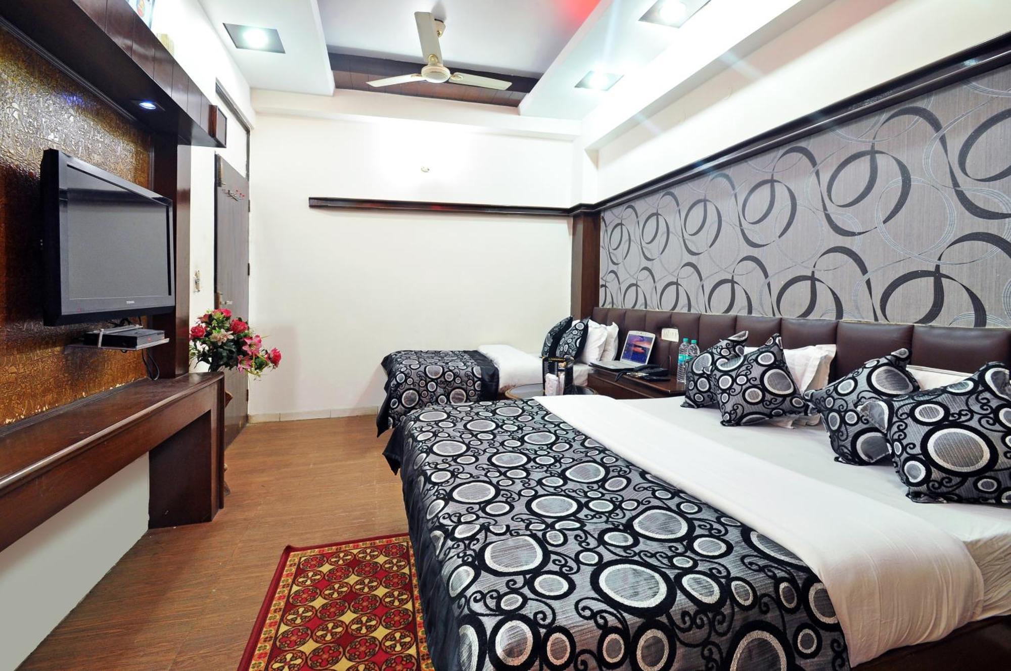 Hotel Shiva Intercontinental - New Delhi Railway Station - Paharganj ภายนอก รูปภาพ